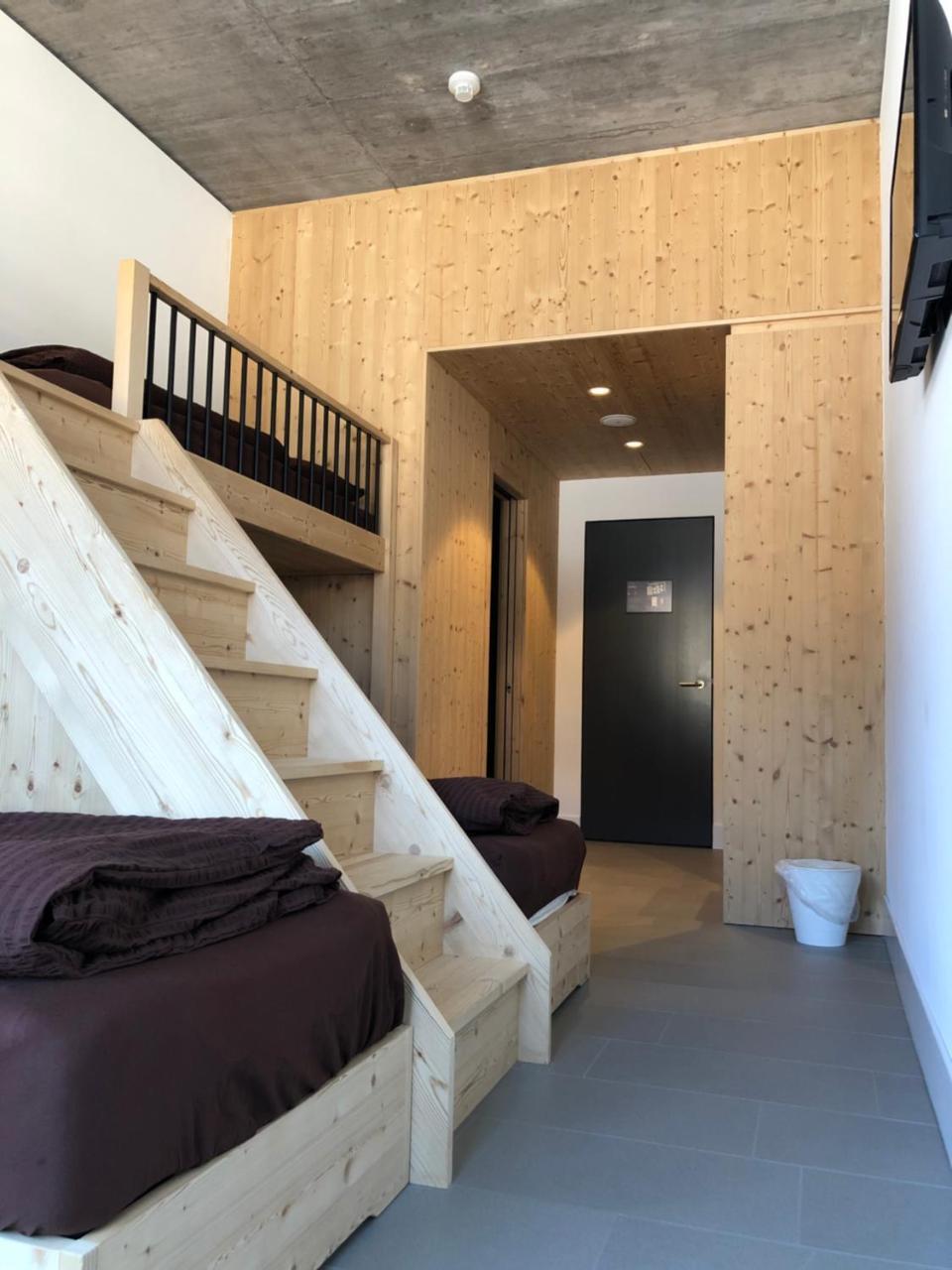 דיסנטיס Catrina Hostel מראה חיצוני תמונה